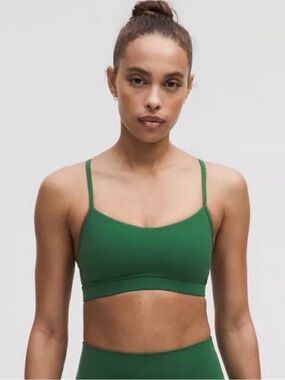 NWOT Lululemon Flow Y Bra size 6. Green